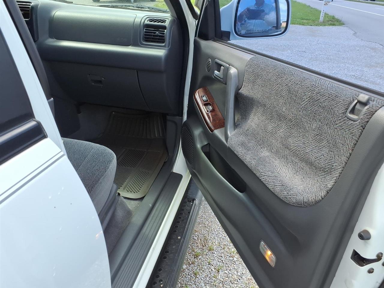 Honda Passport 4WD EX Auto w/Luxury Pkg 2000