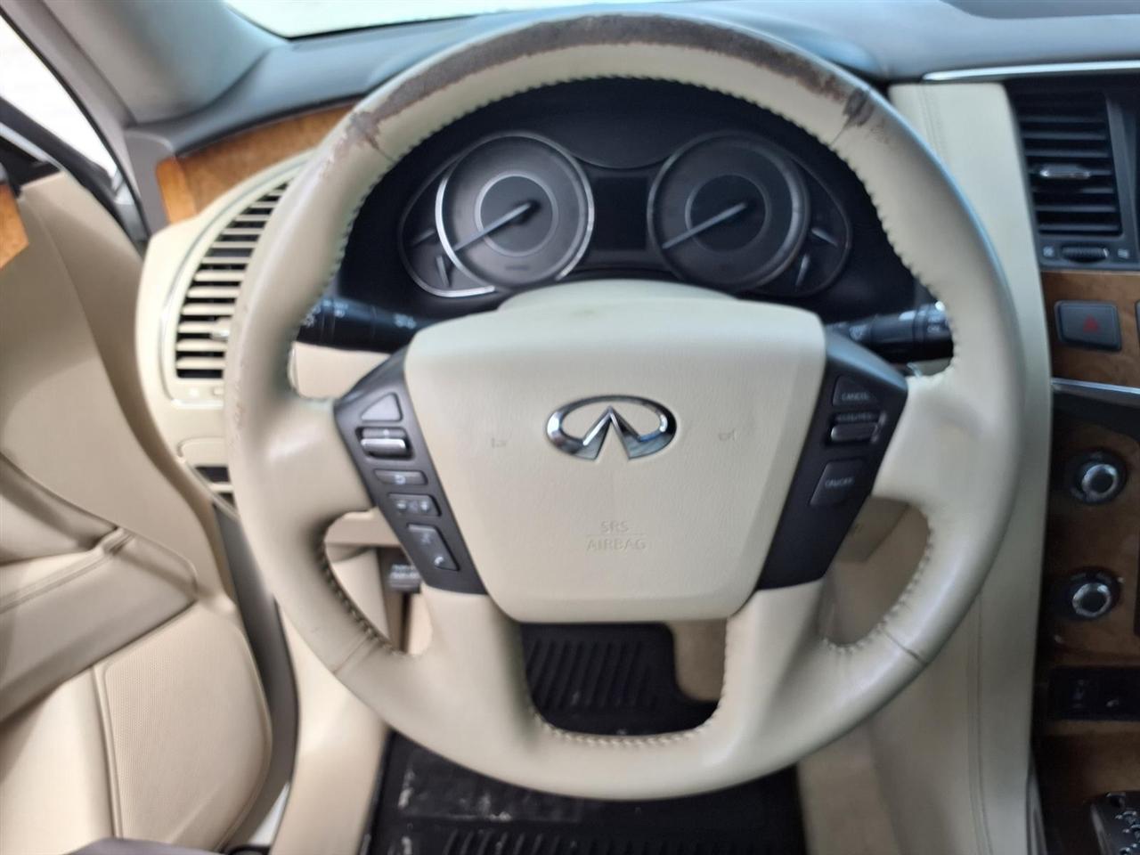 Infiniti QX56 4WD 4dr 8-passenger 2012