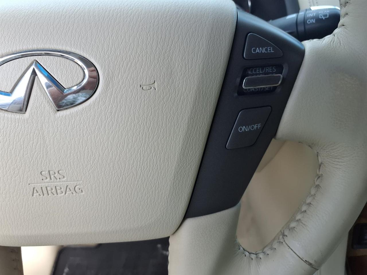 Infiniti QX56 4WD 4dr 8-passenger 2012
