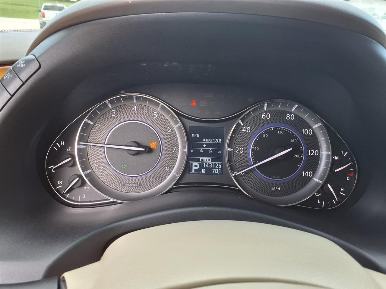 Infiniti QX56 4WD 4dr 8-passenger 2012