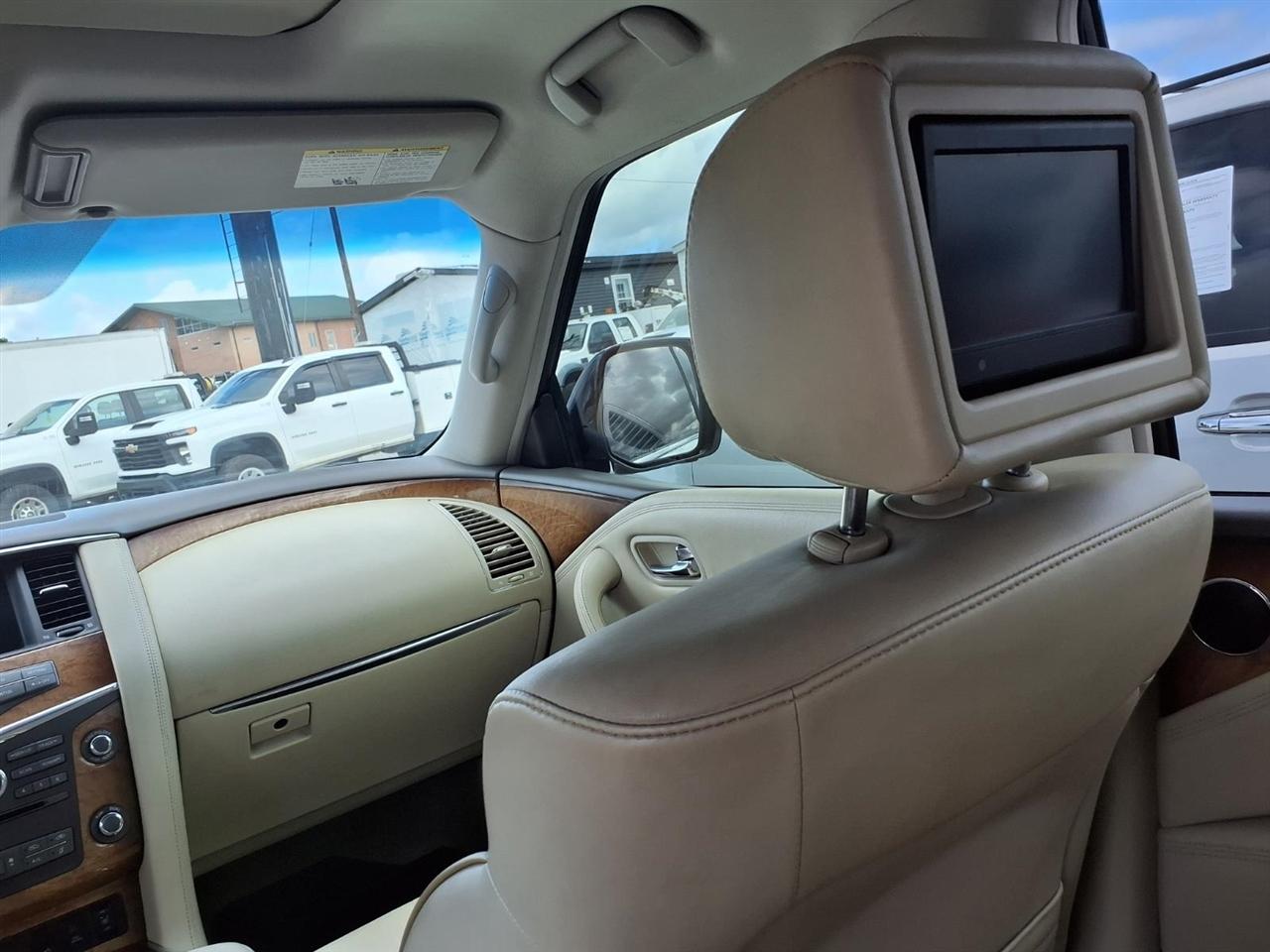 Infiniti QX56 4WD 4dr 8-passenger 2012