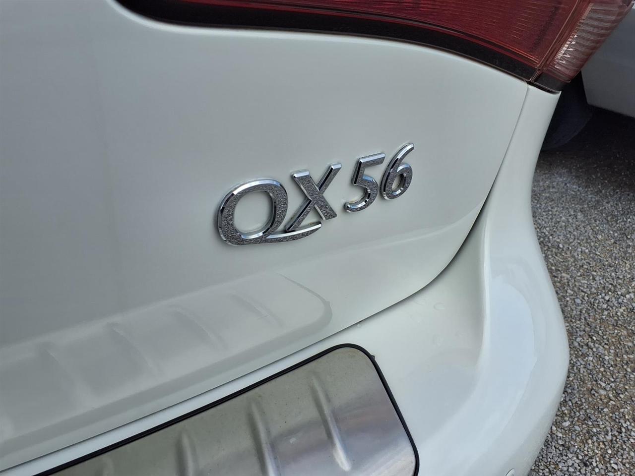 Infiniti QX56 4WD 4dr 8-passenger 2012