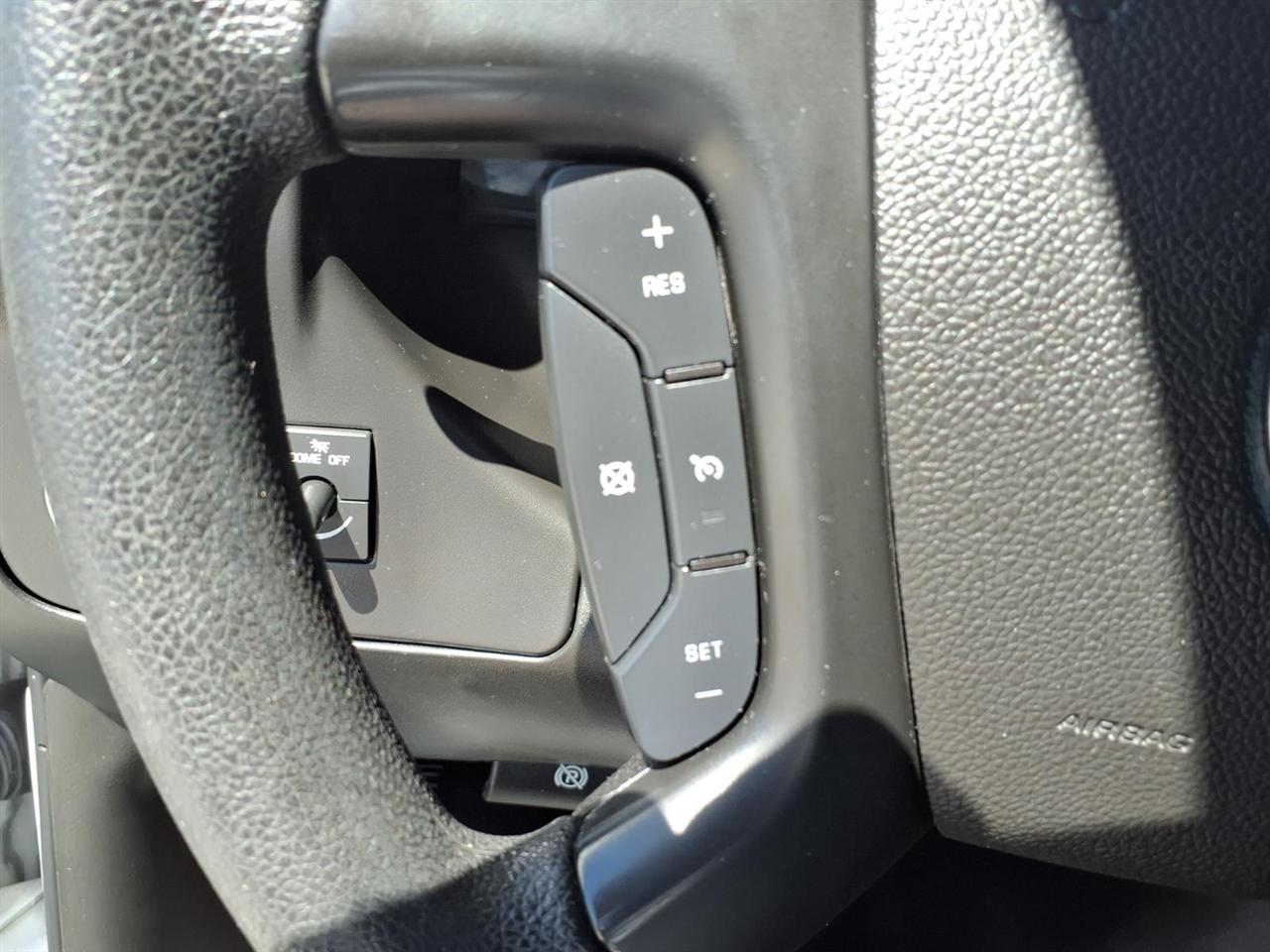 Chevrolet Express Passenger RWD 3500 155" LS w/1LS 2016