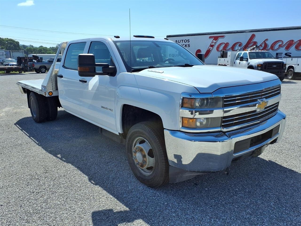 Chevrolet Silverado 3500HD Built After Aug 14 4WD Crew Cab 171.5" WB, 59.06" CA WT 2015