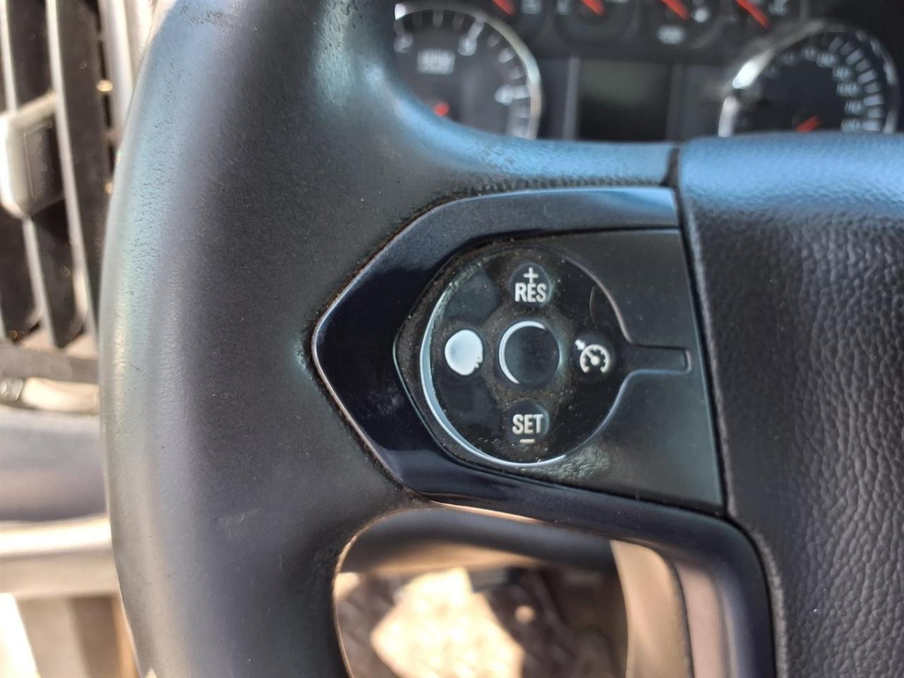 Chevrolet Silverado 3500HD Built After Aug 14 4WD Crew Cab 171.5" WB, 59.06" CA WT 2015