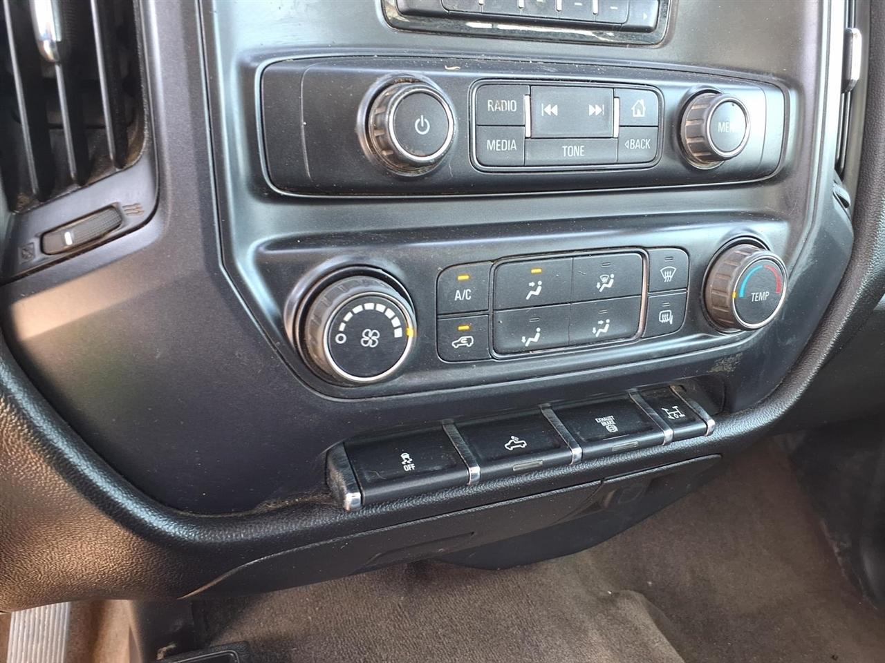 Chevrolet Silverado 3500HD Built After Aug 14 4WD Crew Cab 171.5" WB, 59.06" CA WT 2015