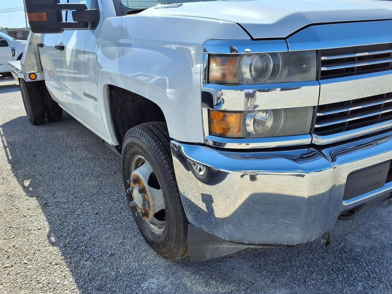 Chevrolet Silverado 3500HD Built After Aug 14 4WD Crew Cab 171.5" WB, 59.06" CA WT 2015