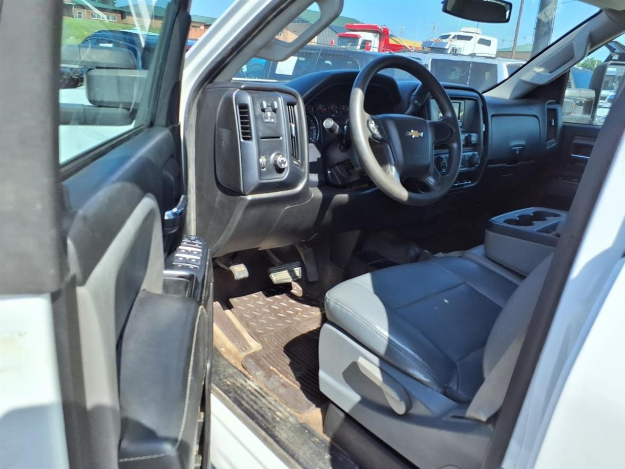 Chevrolet Silverado 3500HD Built After Aug 14 4WD Crew Cab 171.5" WB, 59.06" CA WT 2015