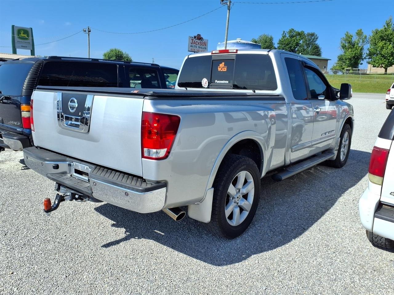Nissan Titan 4WD King Cab SWB LE FFV 2008