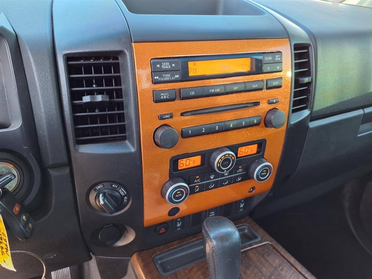 Nissan Titan 4WD King Cab SWB LE FFV 2008