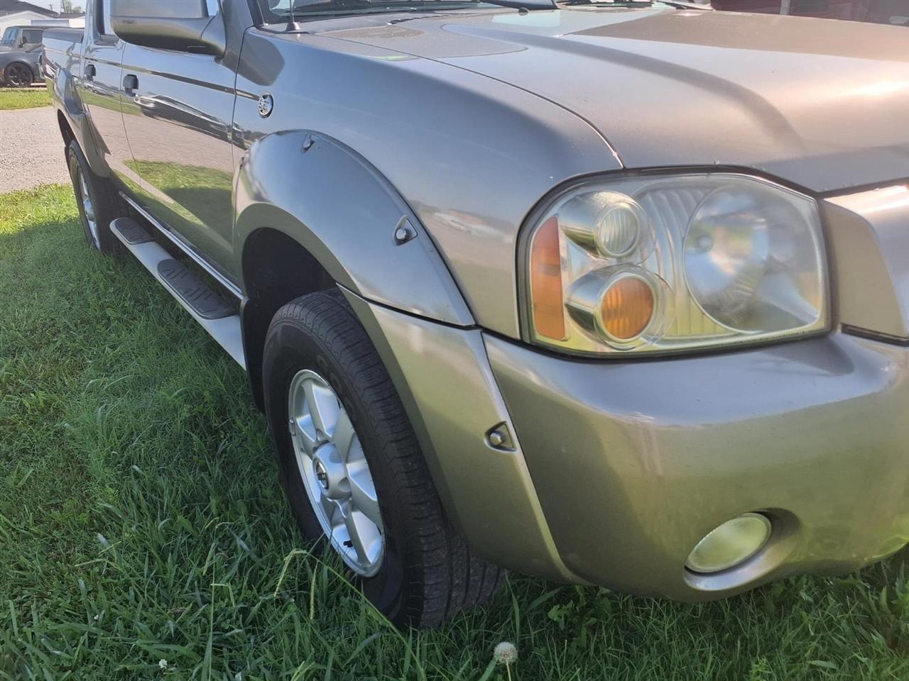 Nissan Frontier 2WD SE Crew Cab V6 Auto Std Bed 2003