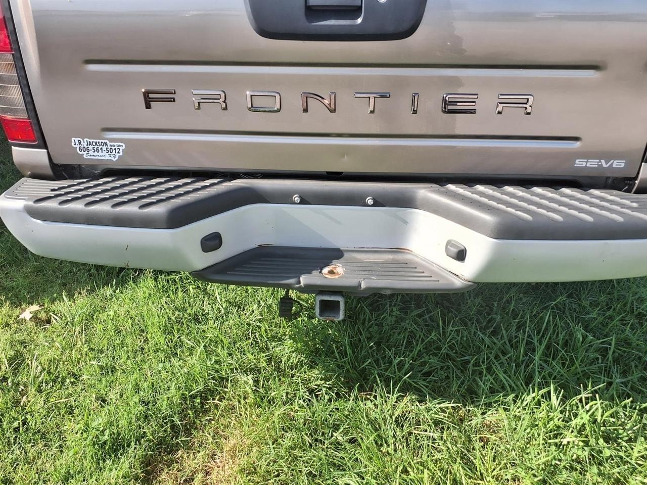 Nissan Frontier 2WD SE Crew Cab V6 Auto Std Bed 2003