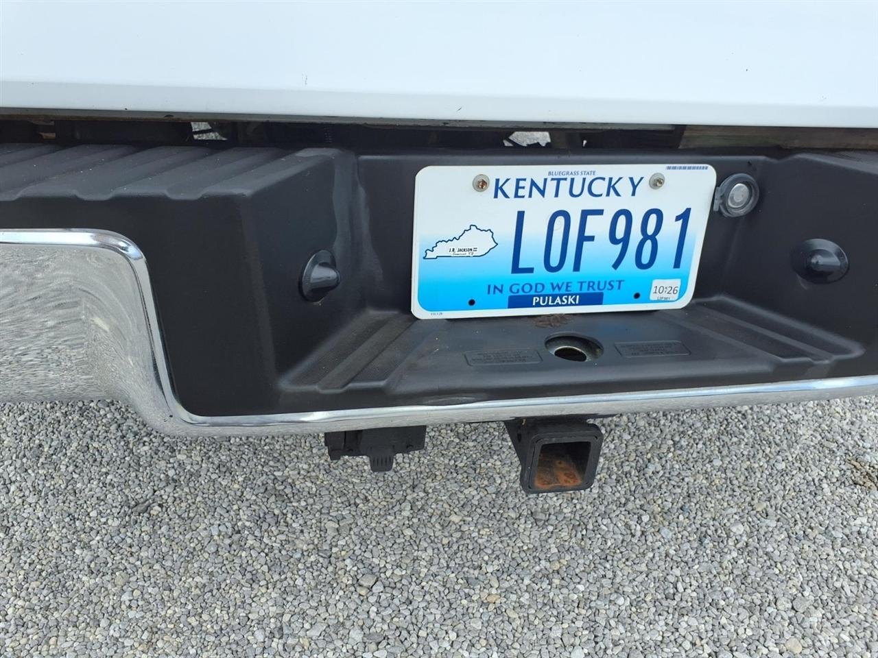 Ford F-150 Reg Cab 126" XLT 2005