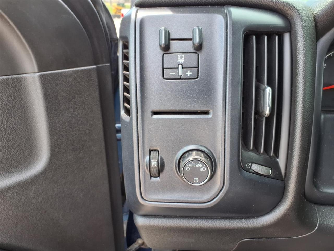 Chevrolet Silverado 2500HD 4WD Crew Cab 153.7" Work Truck 2016