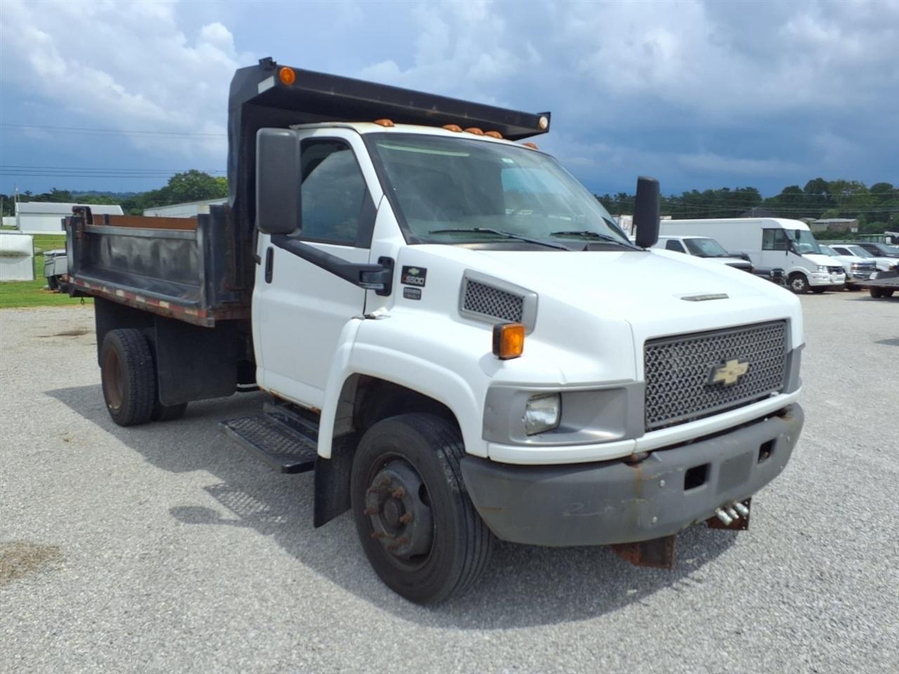 2007 Chevrolet CC5500 Regular Cab 2WD