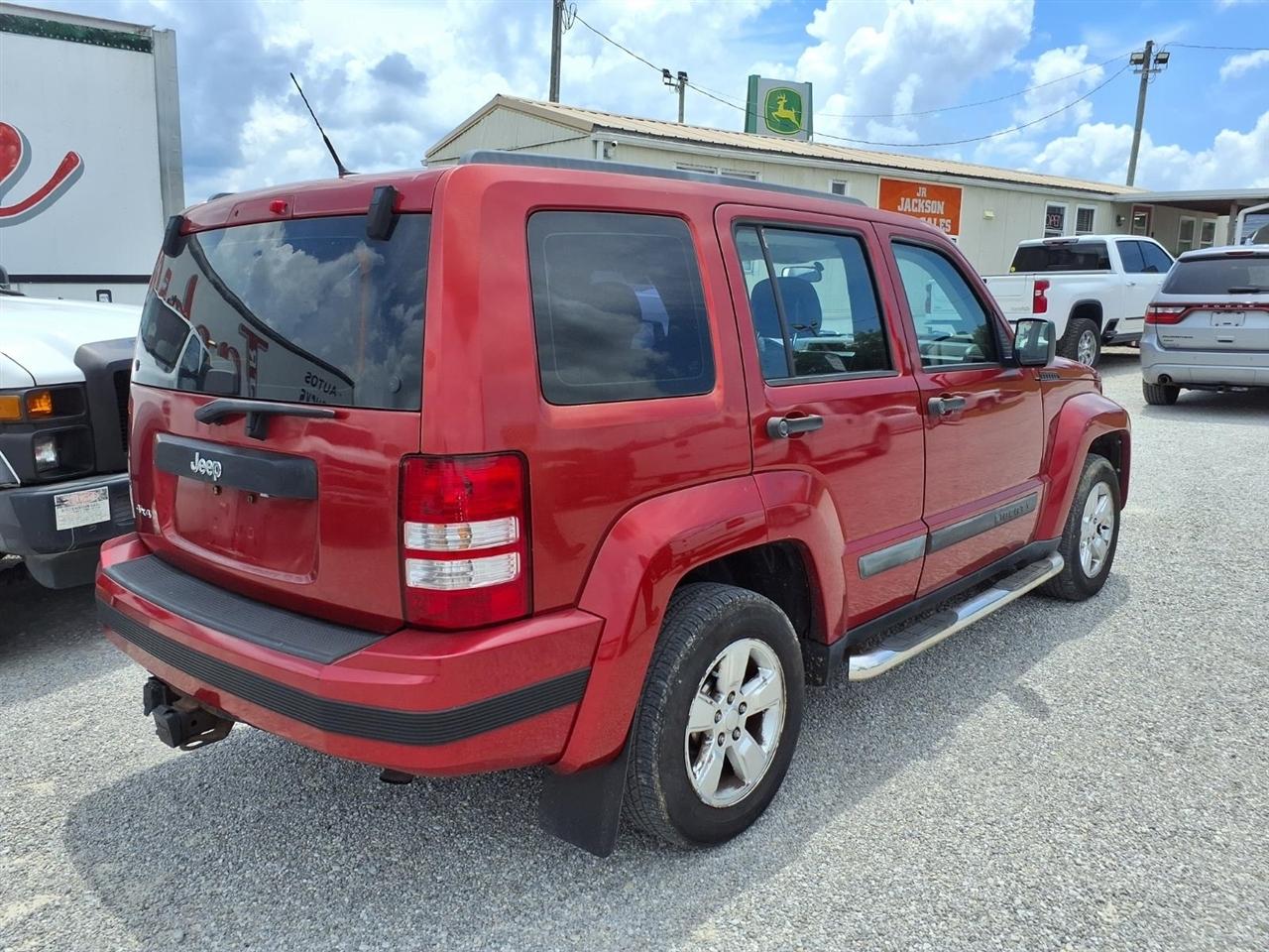 Jeep Liberty 4WD 4dr Sport 2010
