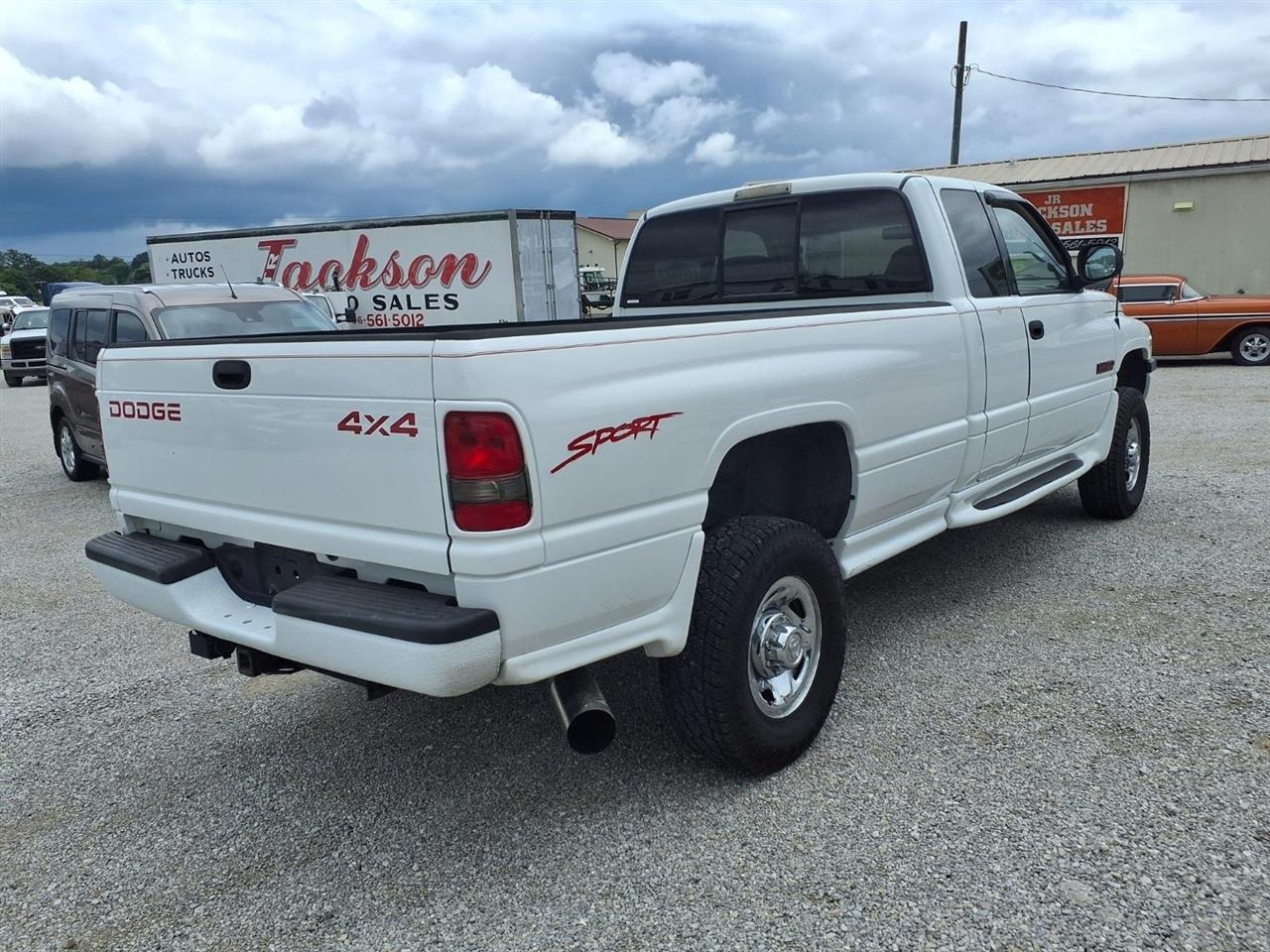 Dodge Ram 2500 4dr Quad Cab 139" WB HD 4WD 1998