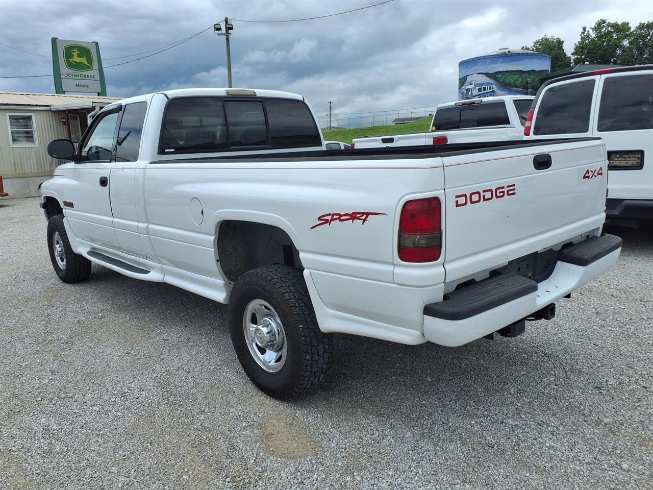 Dodge Ram 2500 4dr Quad Cab 139" WB HD 4WD 1998