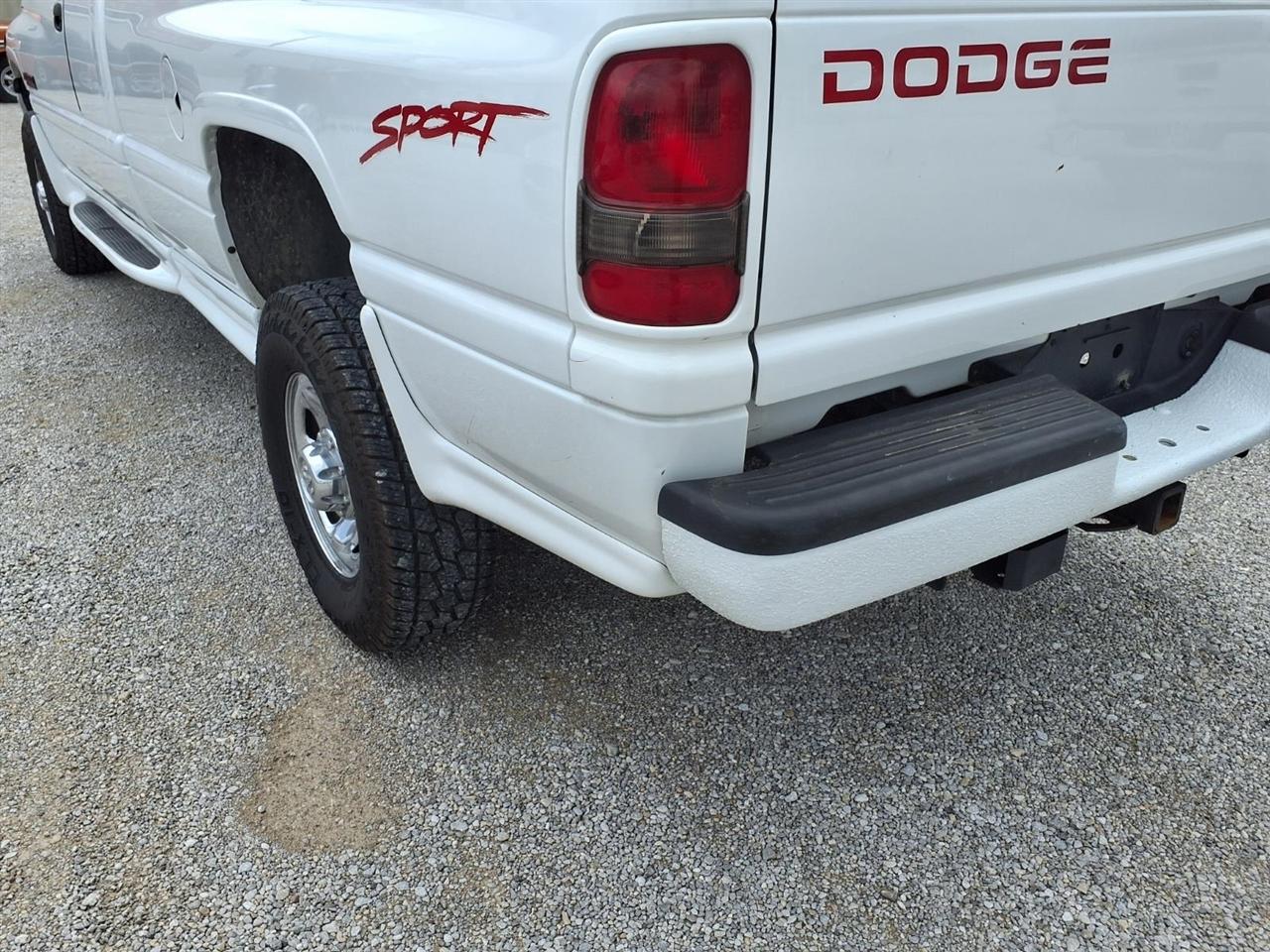 Dodge Ram 2500 4dr Quad Cab 139" WB HD 4WD 1998