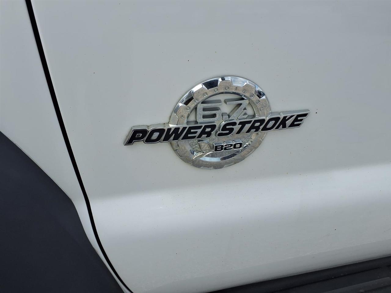 Ford Super Duty F-450 DRW 2WD Reg Cab 141" WB 60" CA XLT 2013