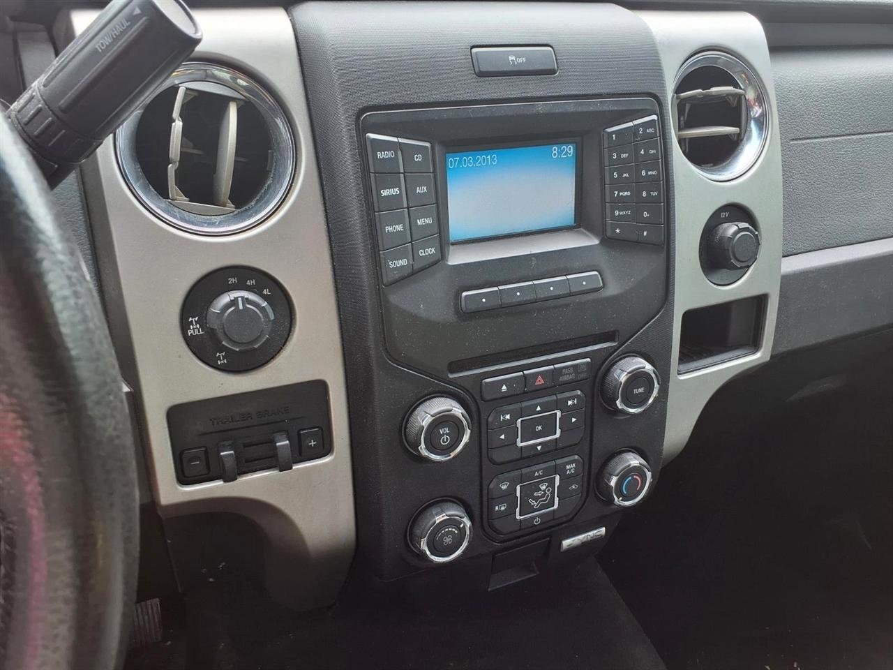 Ford F-150 4WD SuperCrew 145" King Ranch 2013