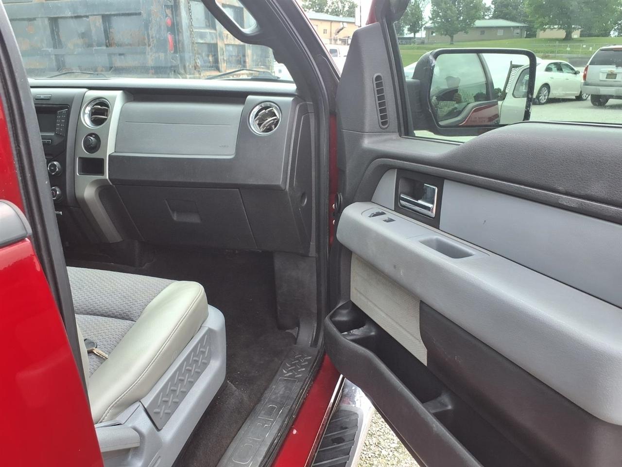 Ford F-150 4WD SuperCrew 145" King Ranch 2013