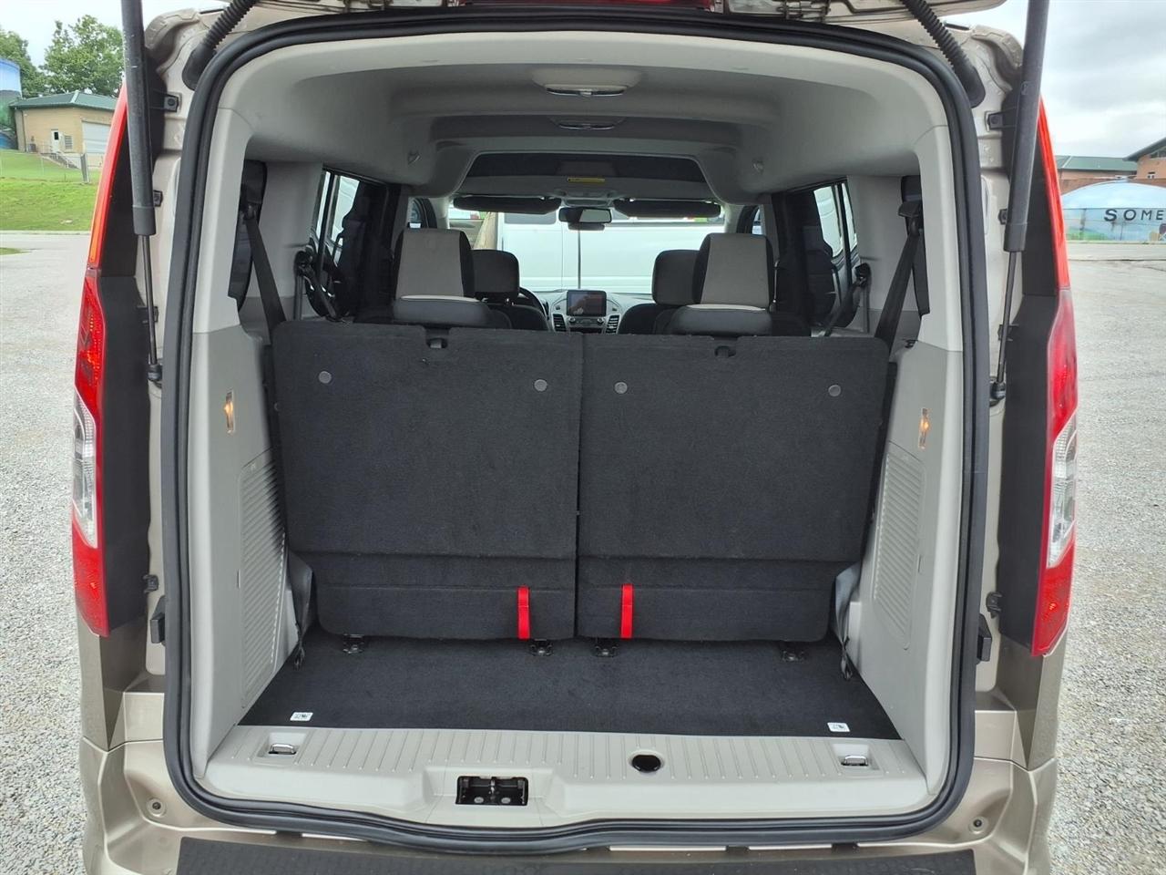 Ford Transit Connect Wagon XLT LWB w/Rear Liftgate 2019