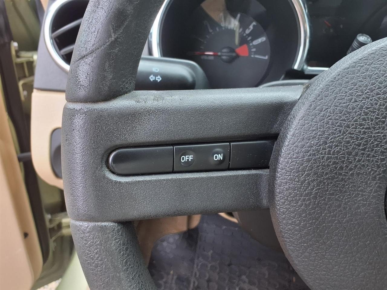 Ford Mustang 2dr Cpe Premium 2005