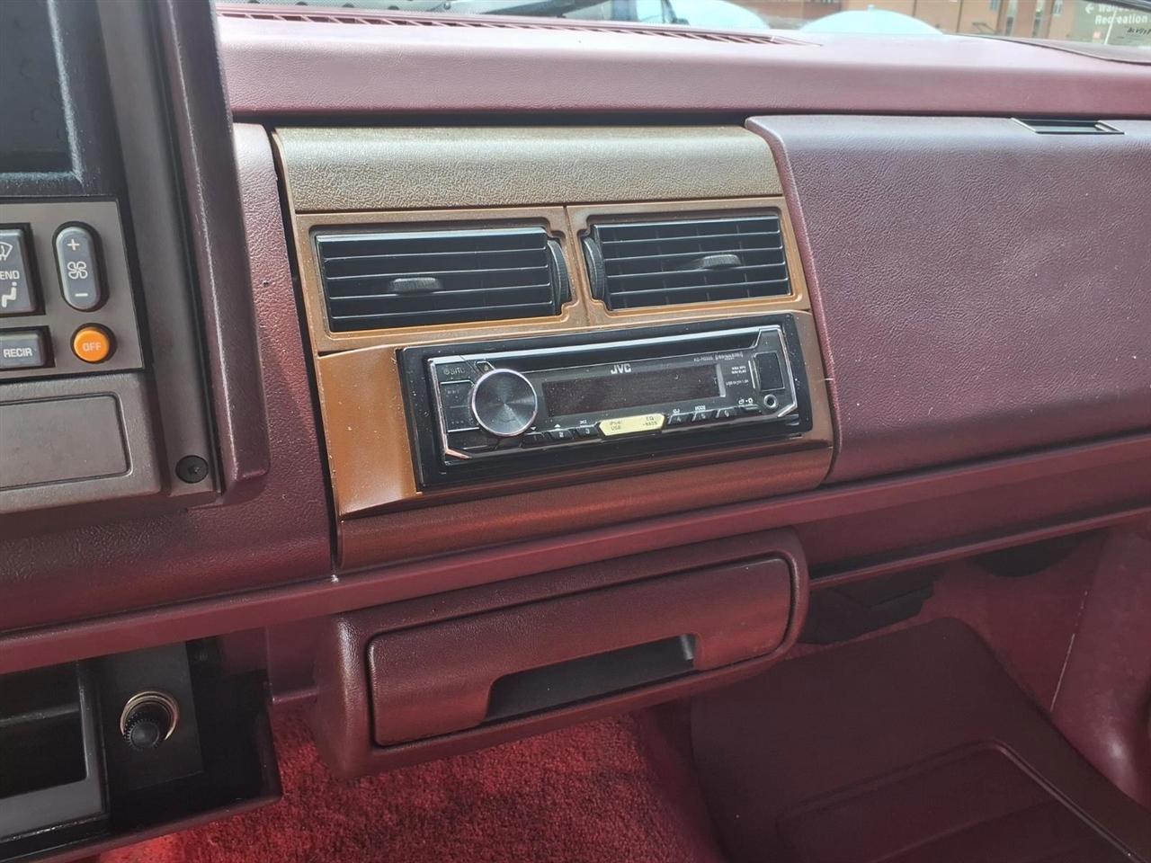 Chevrolet Suburban 1500 1993