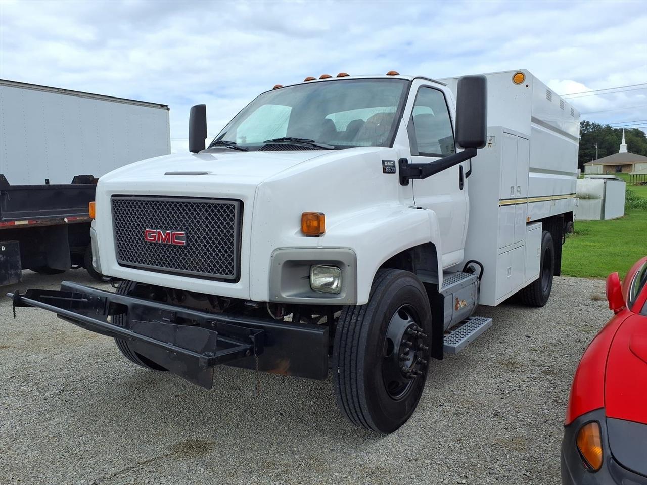 GMC TC6500 Regular Cab 2008