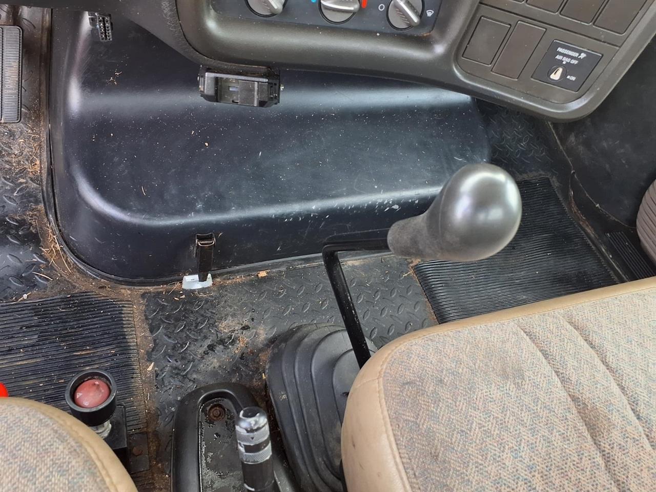 GMC TC6500 Regular Cab 2008