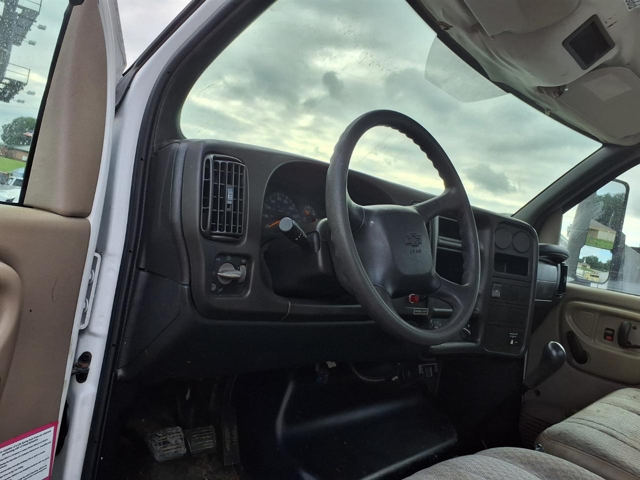 GMC TC6500 Regular Cab 2008