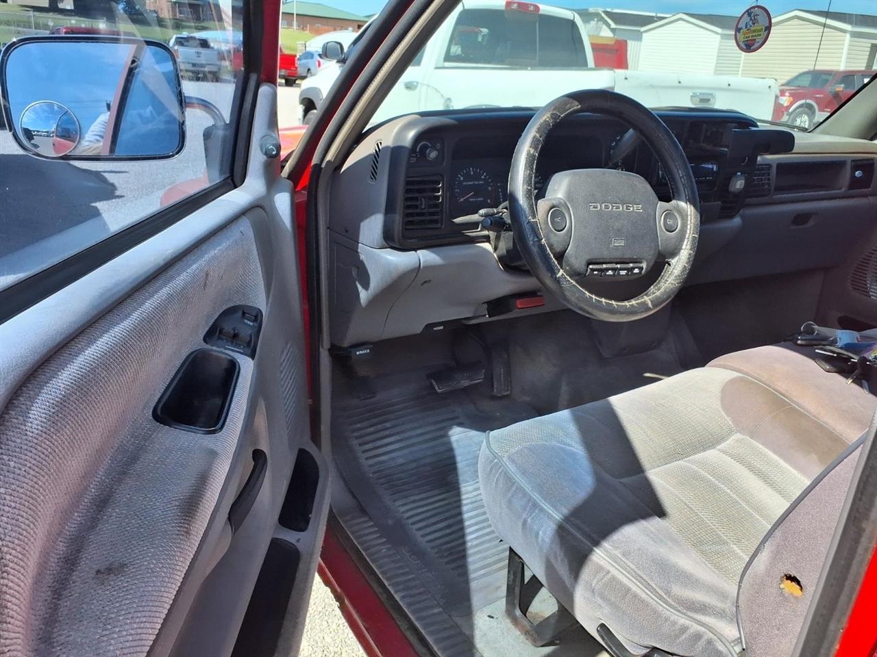 Dodge Ram 1500 Reg Cab 119" WB 1994