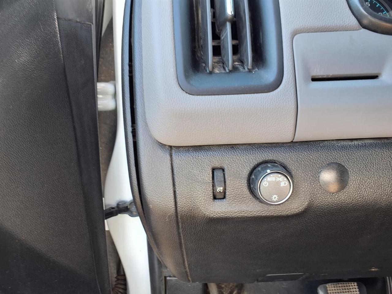 Dodge Ram 1500 4WD Quad Cab 140.5" SLT 2008