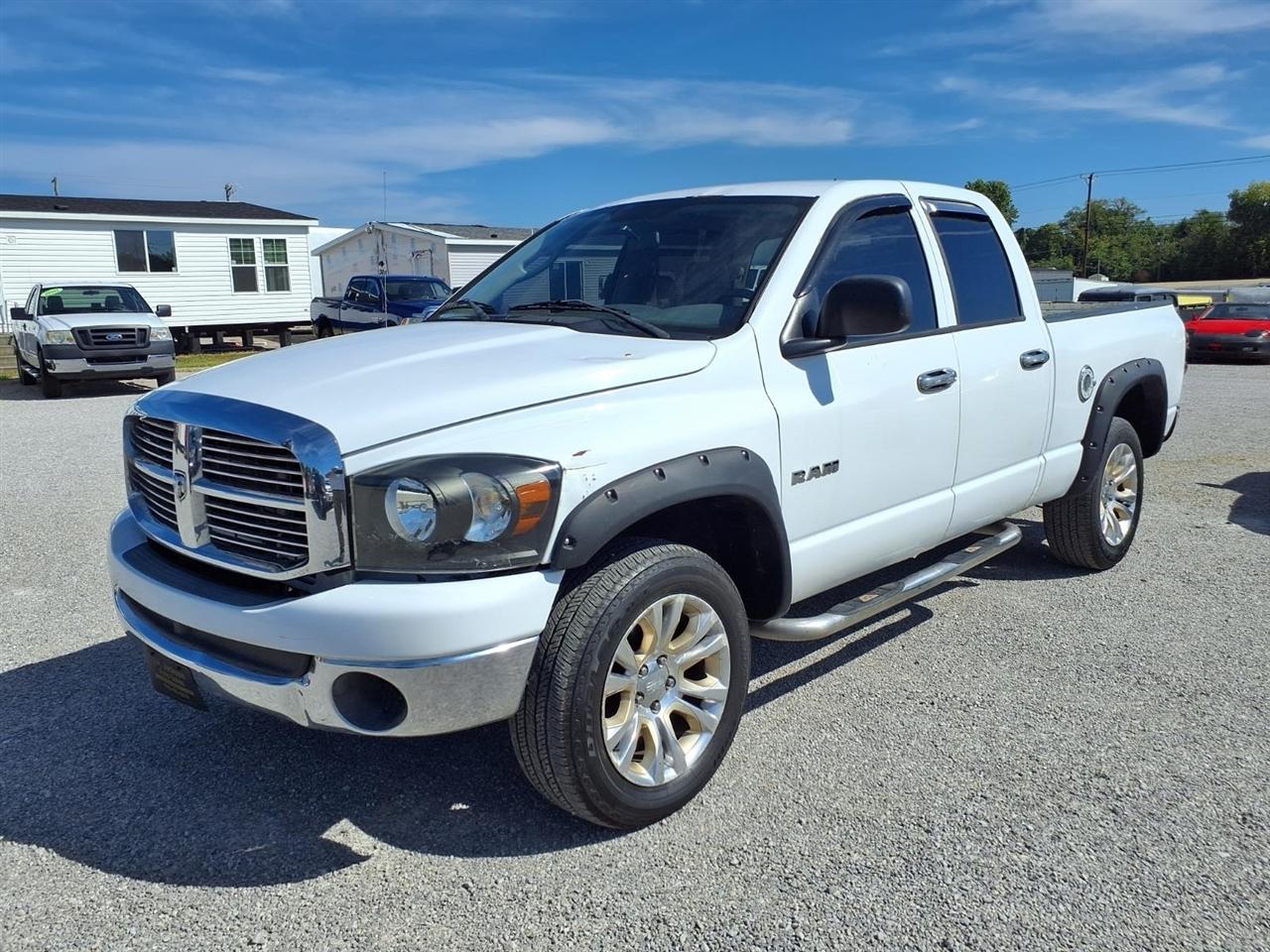 Dodge Ram 1500 4WD Quad Cab 140.5" SLT 2008
