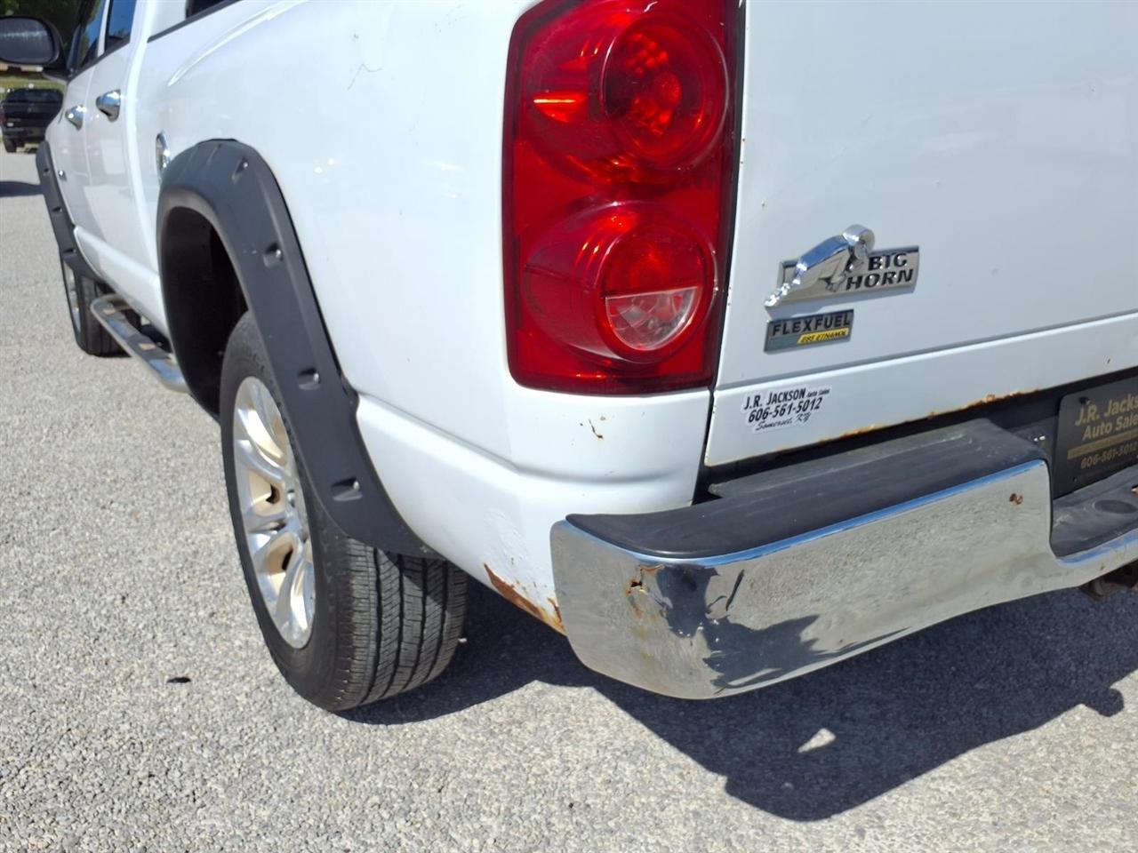 Dodge Ram 1500 4WD Quad Cab 140.5" SLT 2008