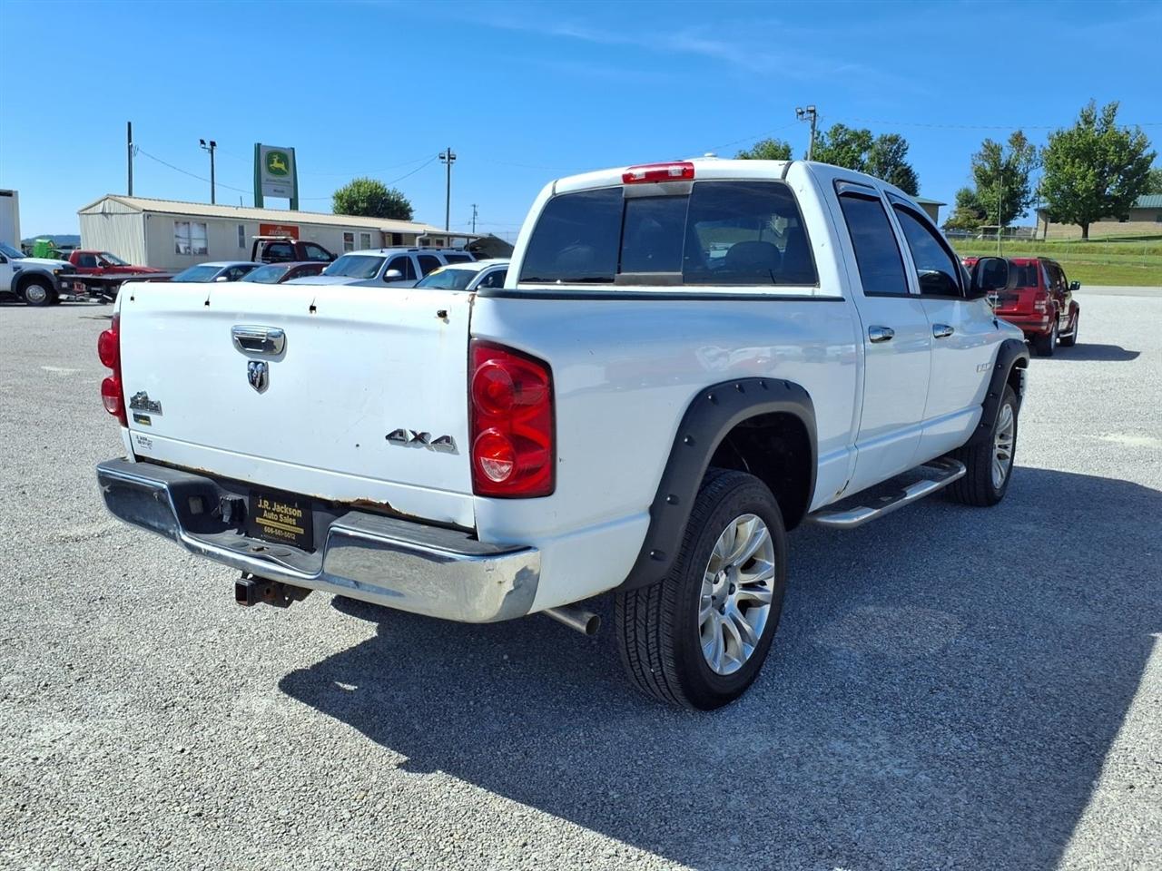 Dodge Ram 1500 4WD Quad Cab 140.5" SLT 2008
