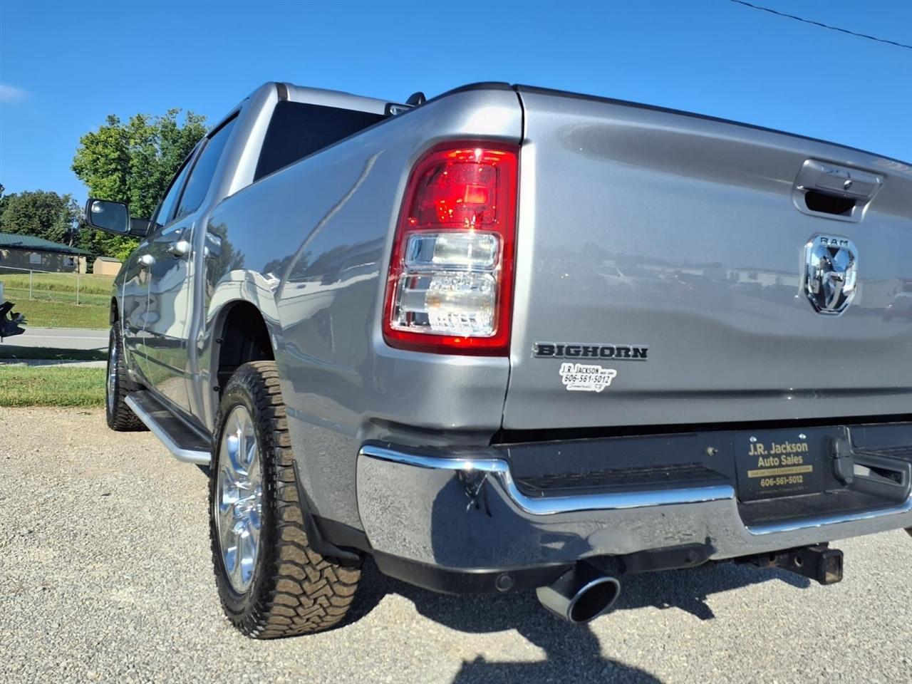 RAM 1500 Big Horn 4x4 Crew Cab 5'7" Box 2022