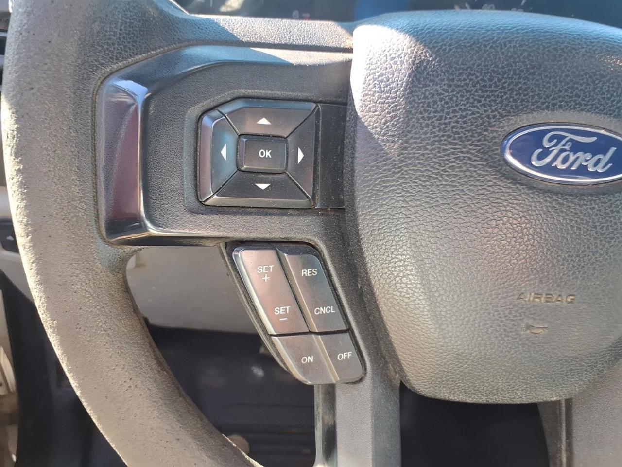 Ford Super Duty F-250 SRW Lariat 4WD SuperCab 8' Box 2017