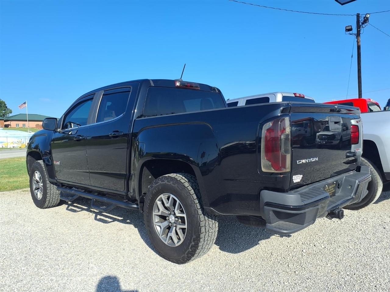 GMC Canyon 4WD Crew Cab 128.3" SLE 2015