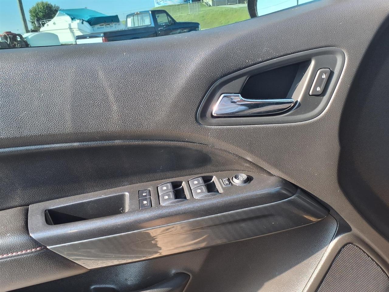 GMC Canyon 4WD Crew Cab 128.3" SLE 2015