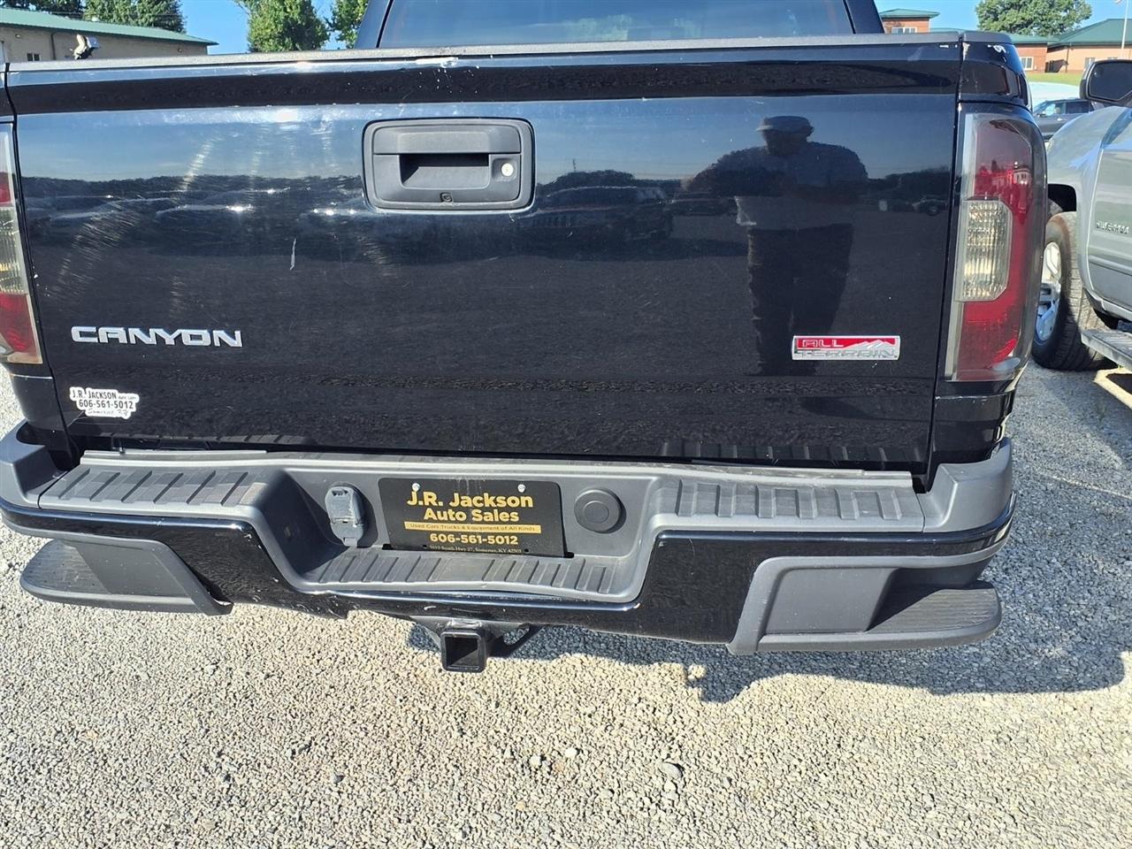 GMC Canyon 4WD Crew Cab 128.3" SLE 2015