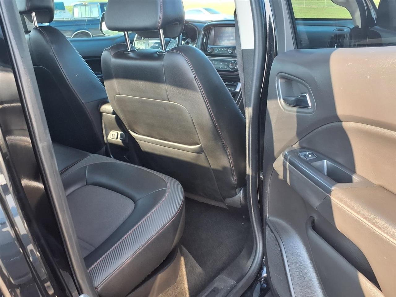 GMC Canyon 4WD Crew Cab 128.3" SLE 2015
