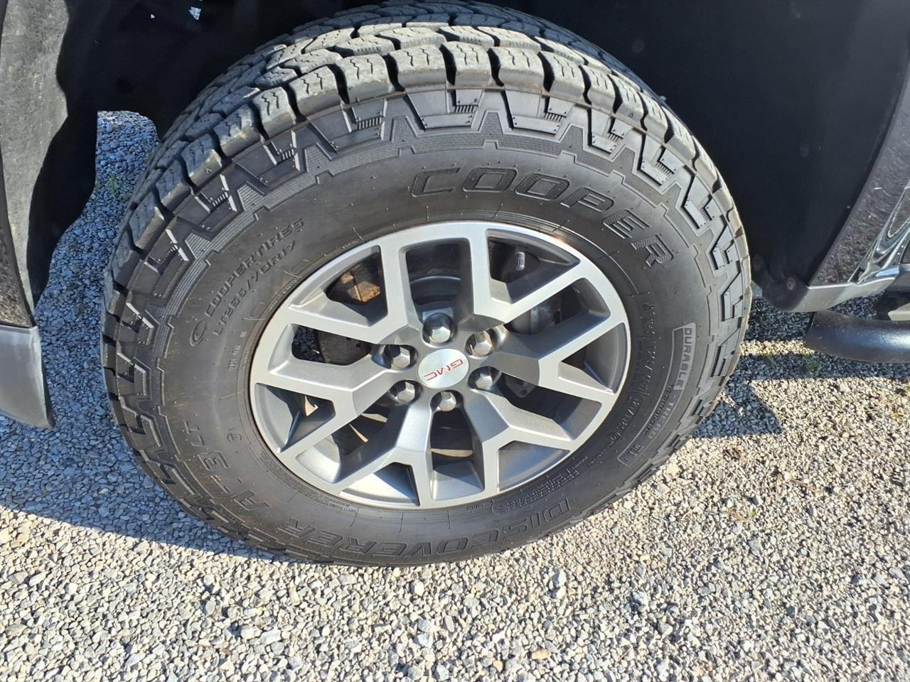GMC Canyon 4WD Crew Cab 128.3" SLE 2015