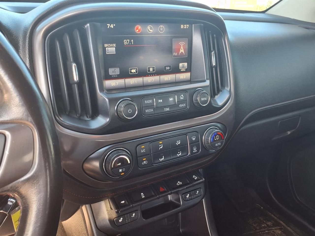 GMC Canyon 4WD Crew Cab 128.3" SLE 2015