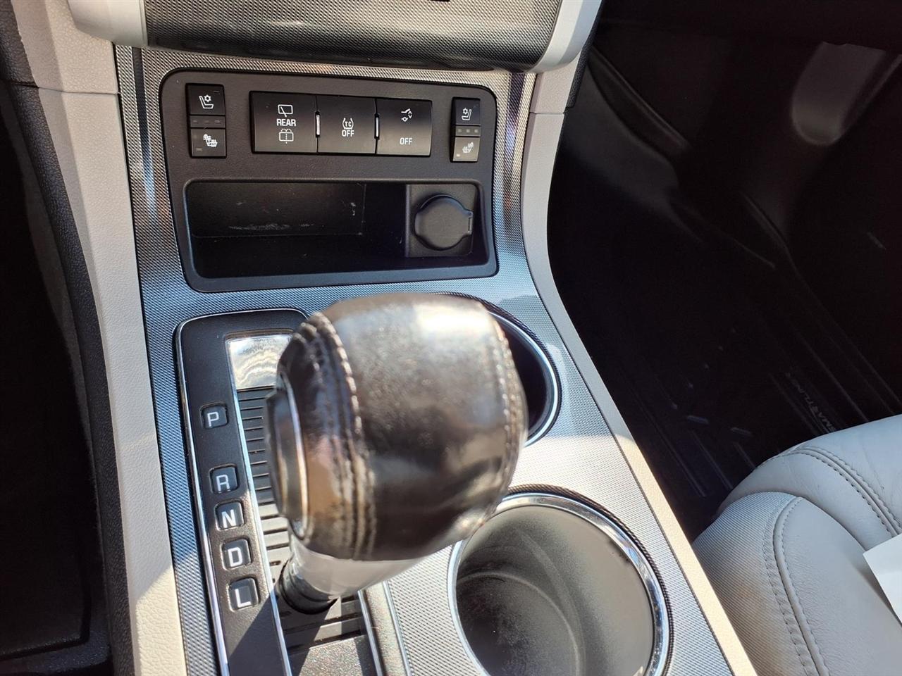 Chevrolet Traverse FWD 4dr LTZ 2012