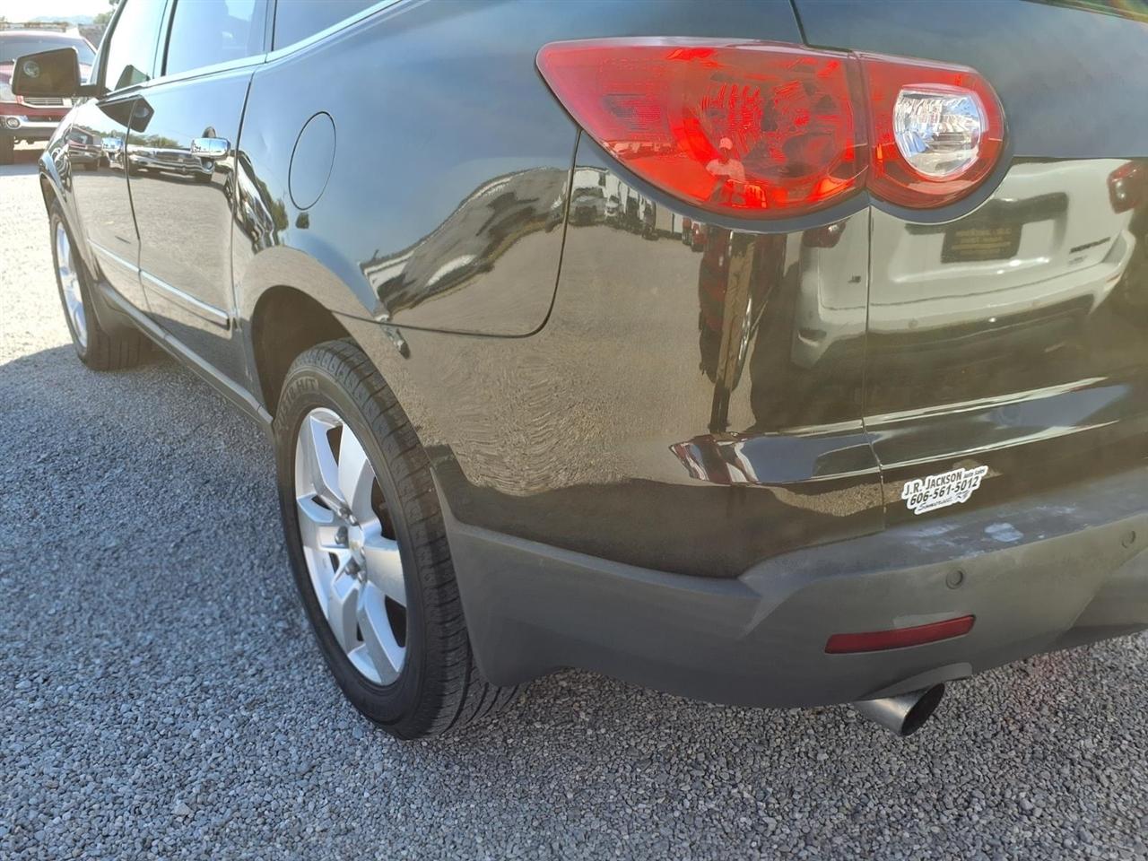 Chevrolet Traverse FWD 4dr LTZ 2012