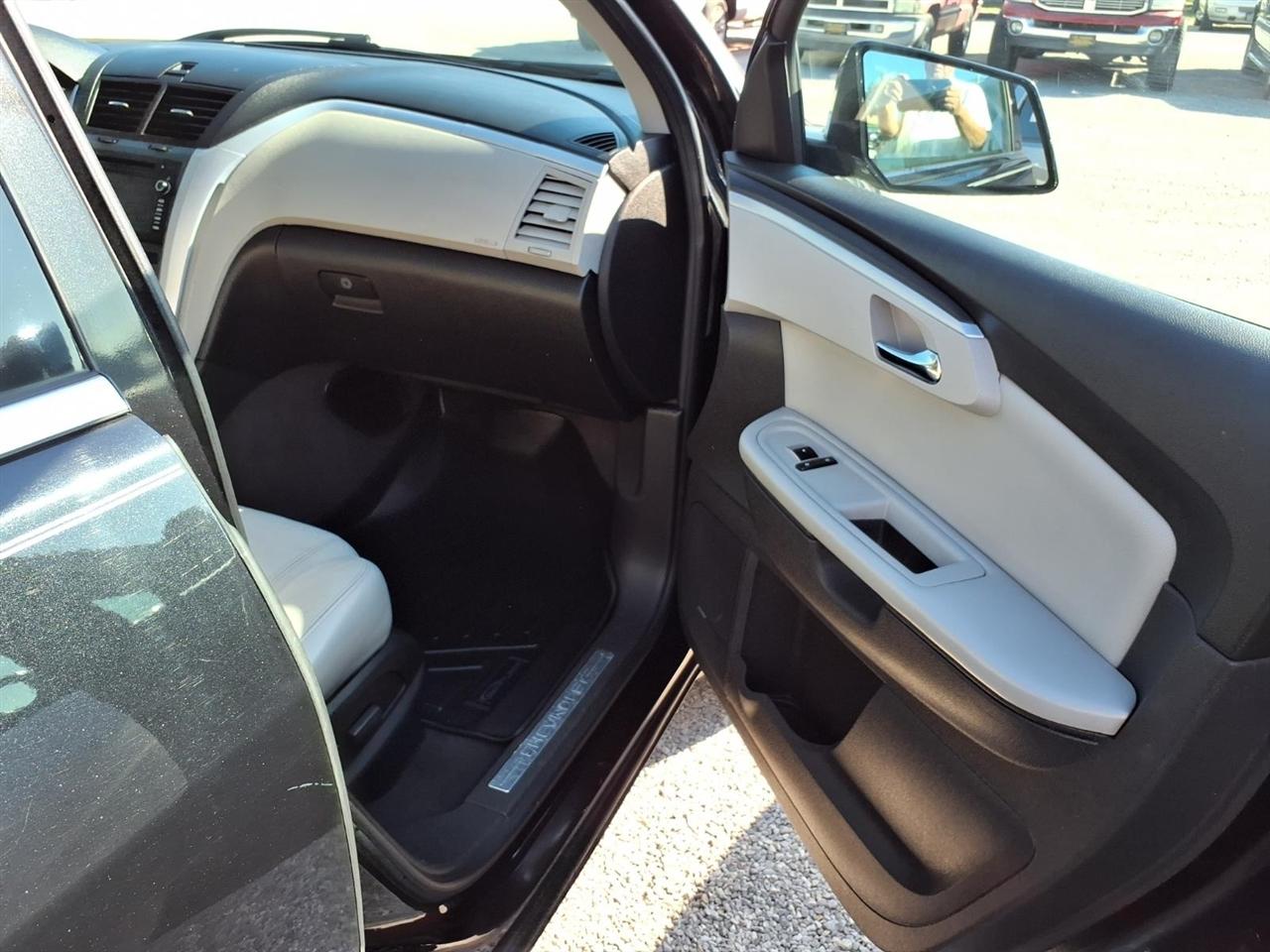 Chevrolet Traverse FWD 4dr LTZ 2012
