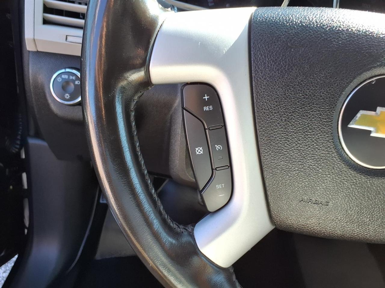 Chevrolet Traverse FWD 4dr LTZ 2012