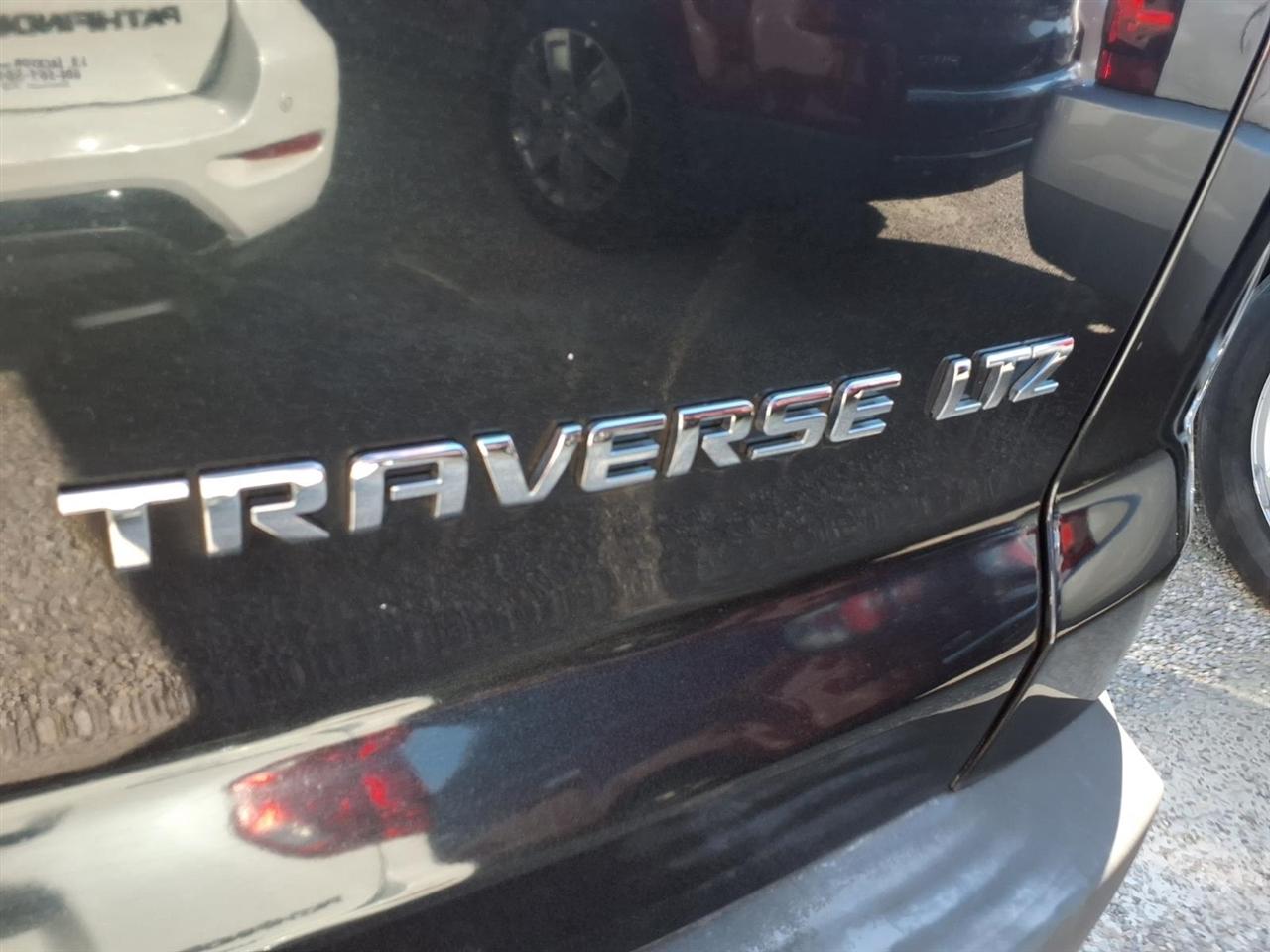 Chevrolet Traverse FWD 4dr LTZ 2012